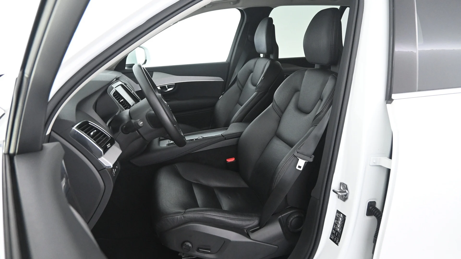 Car Image - 2lKdW1ITtH2SfGBhNHagMh