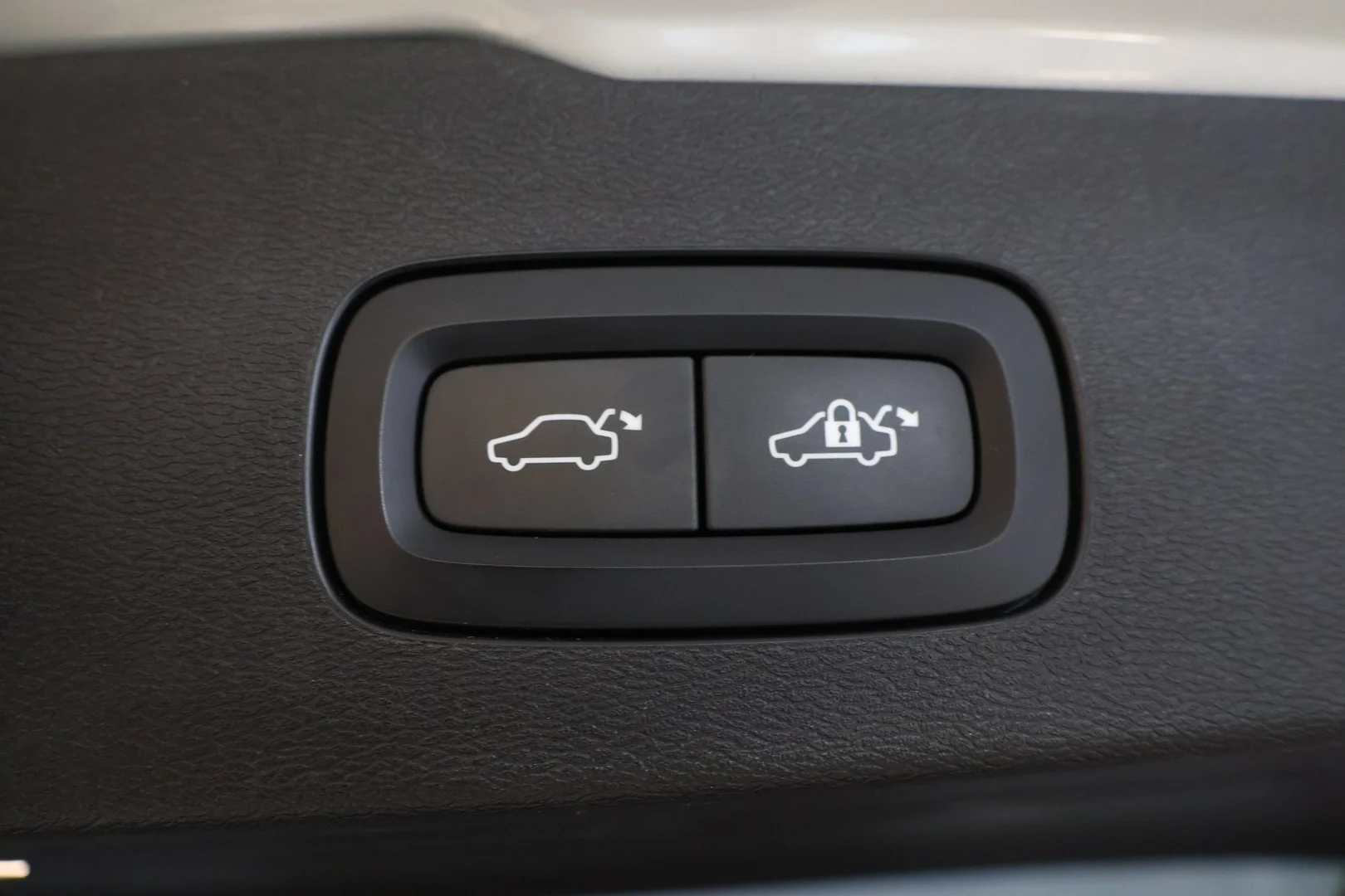 Car Image - 6nxpujXsPvUgXlwsxyfq8B