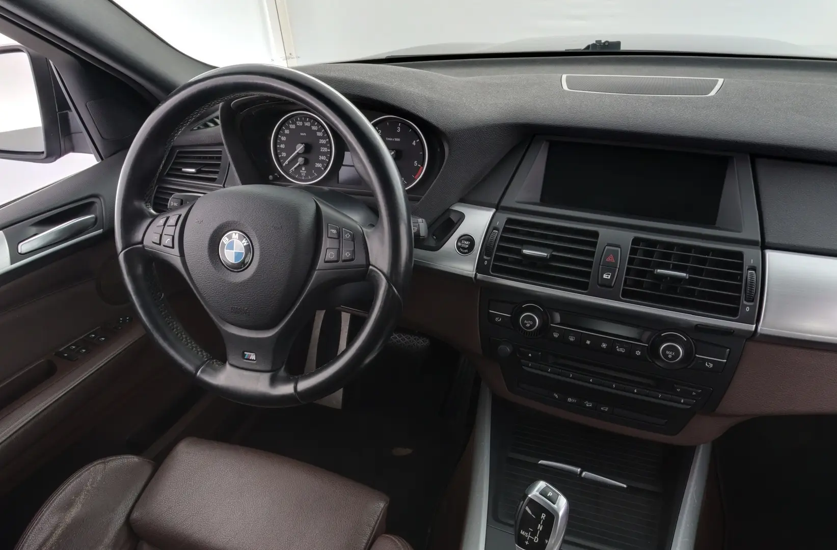 Car Image - 6W4hTq3TCkPkajleaDBcur
