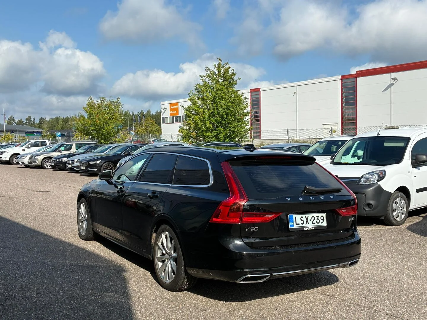 Car Image - 2HWR4vYPai6DqNzI7hovzP