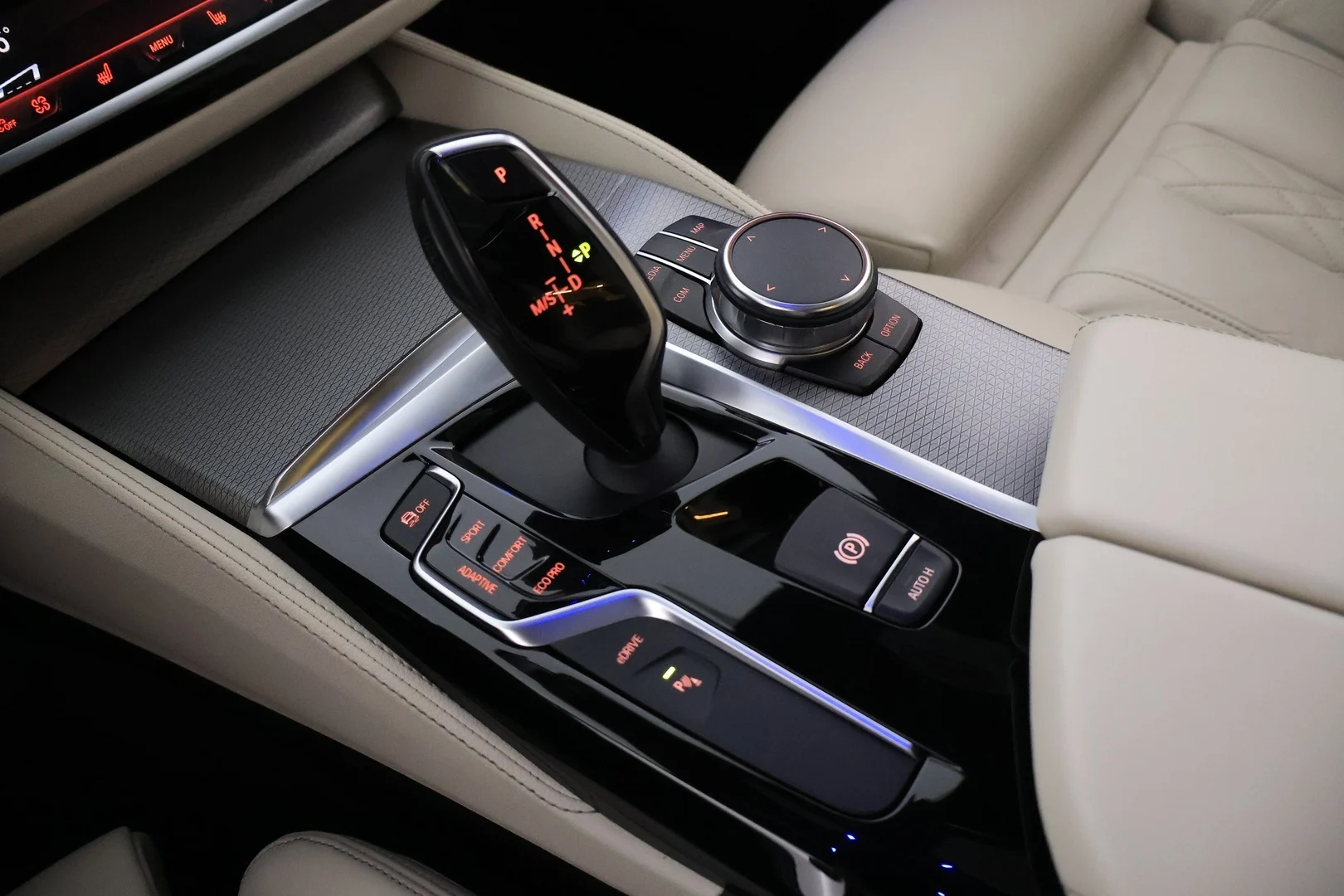Car Image - 4cSpdwBMsSrD2aNW0OgfhF
