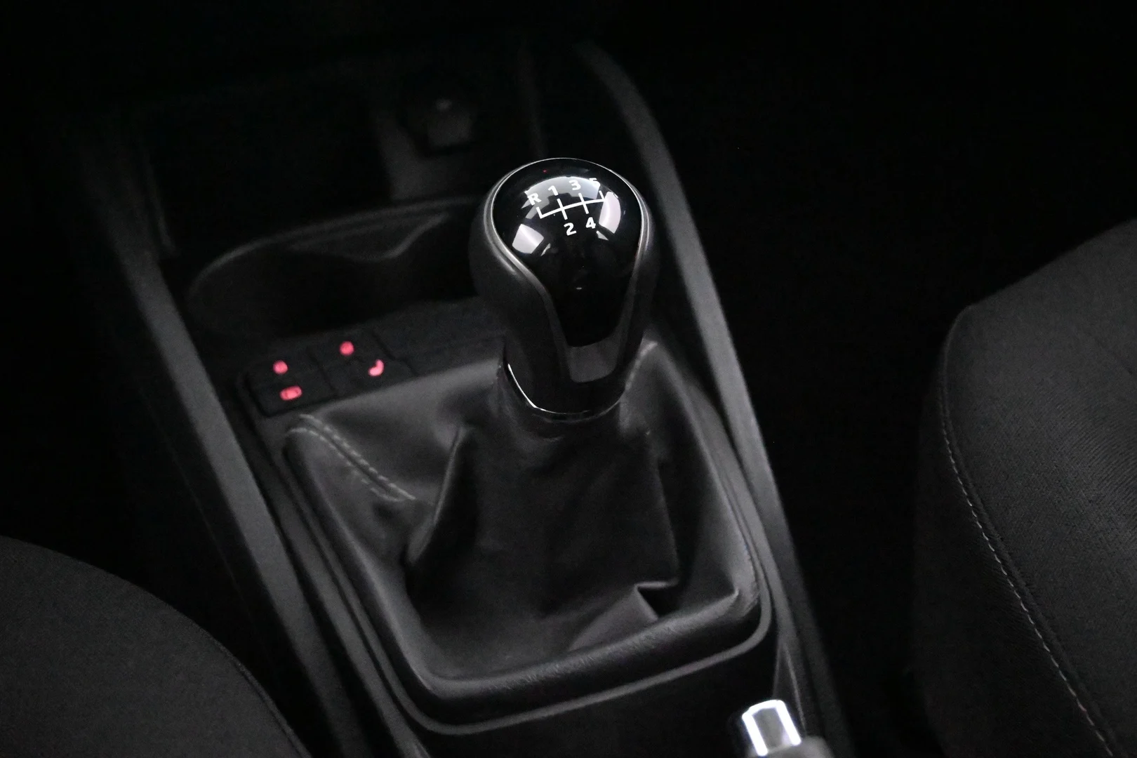 Car Image - 1amDRuJmDUFkuyaj3mnj9f