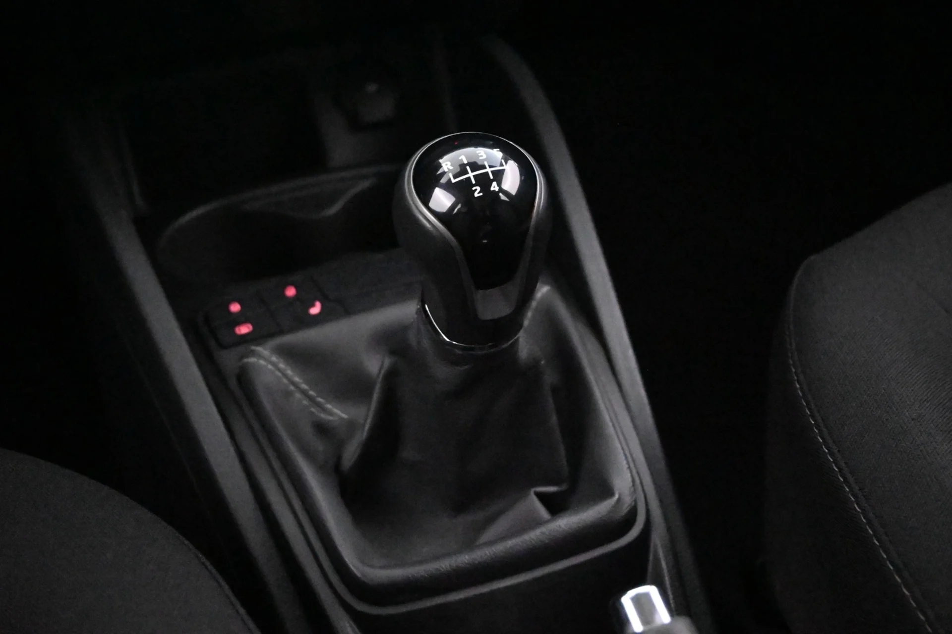 Car Image - 1amDRuJmDUFkuyaj3mnj9f