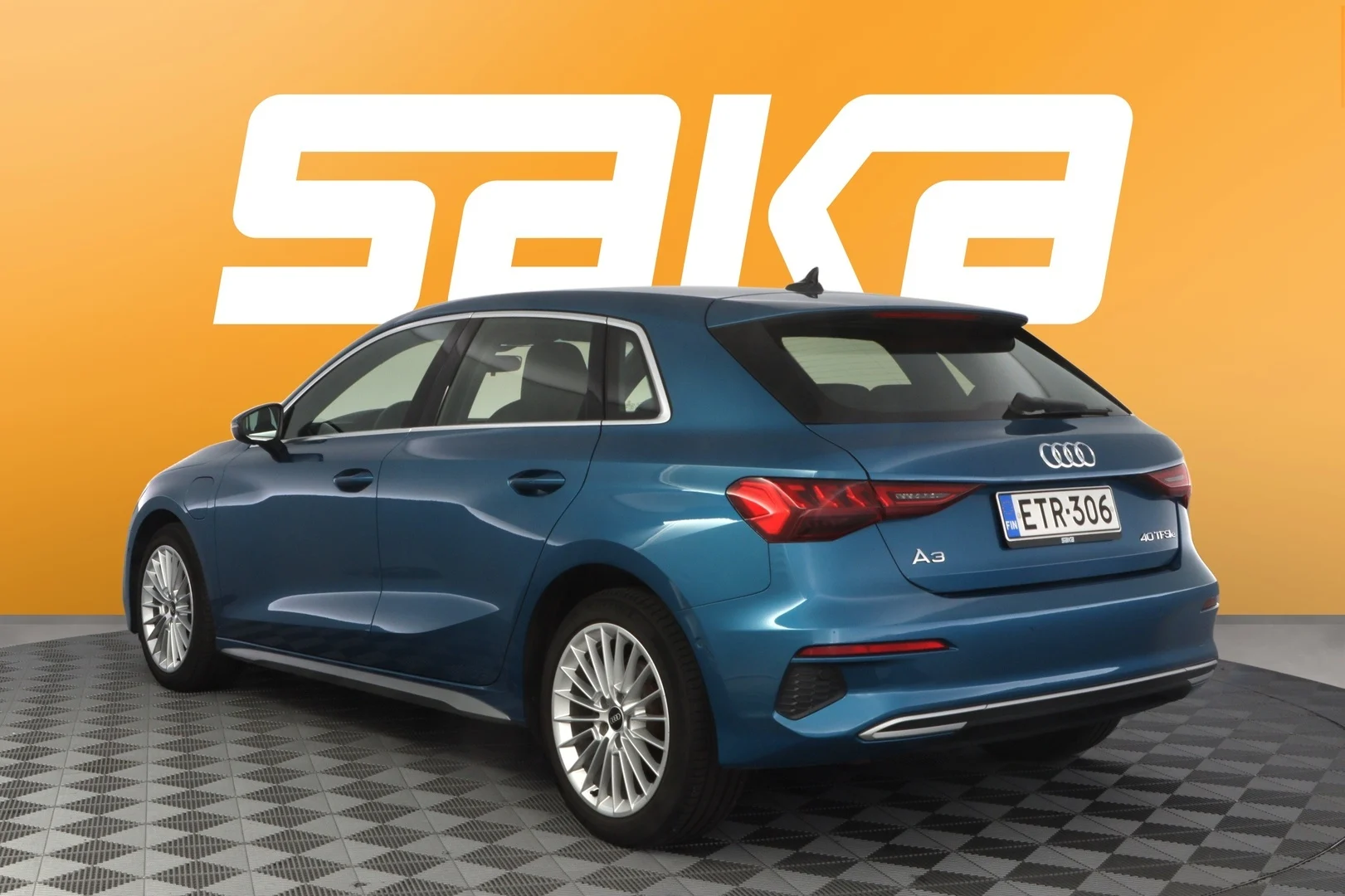 Car Image - jdtcE67d9500BdTKMjMyG