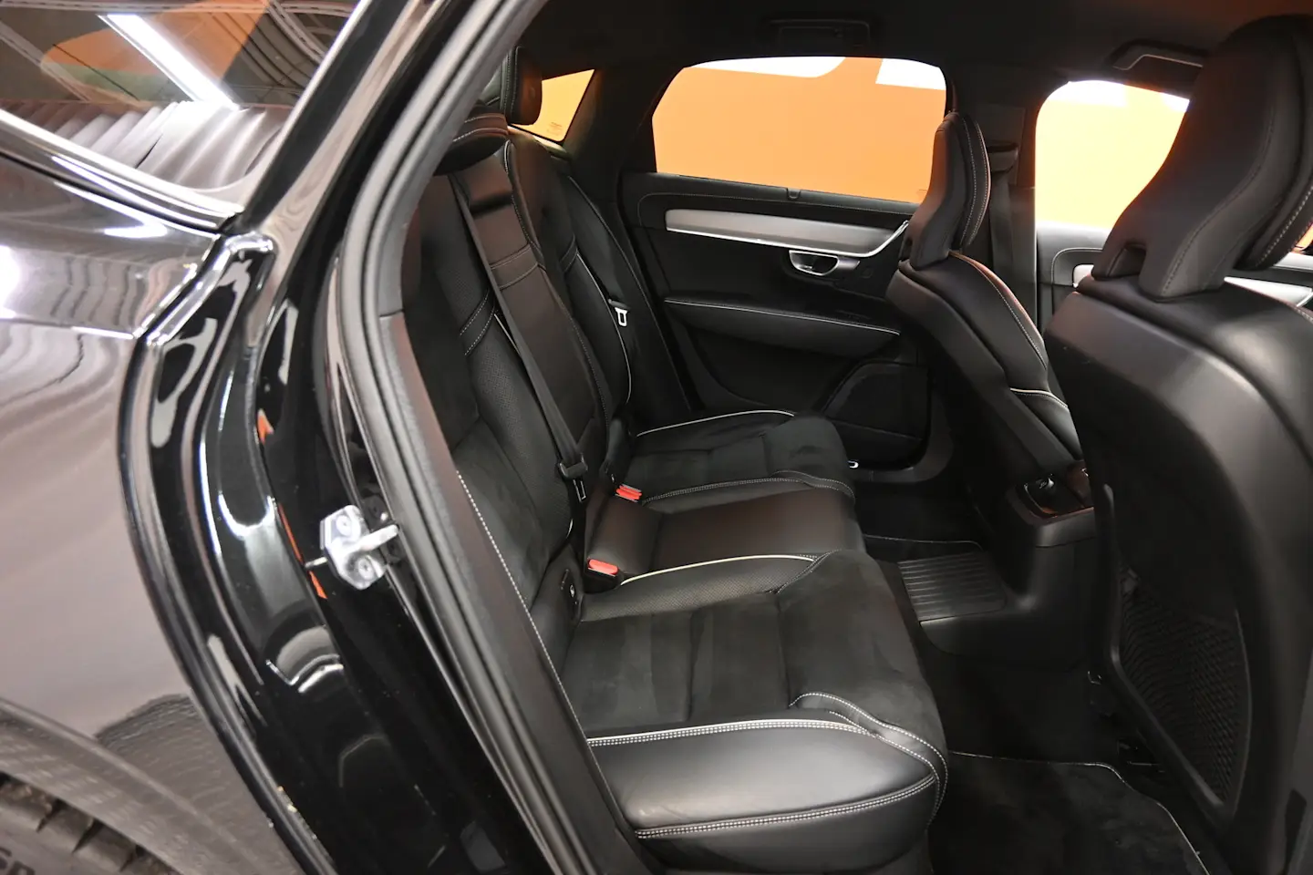 Car Image - 7uA1qSiMrZqz8cOSy1V6cZ