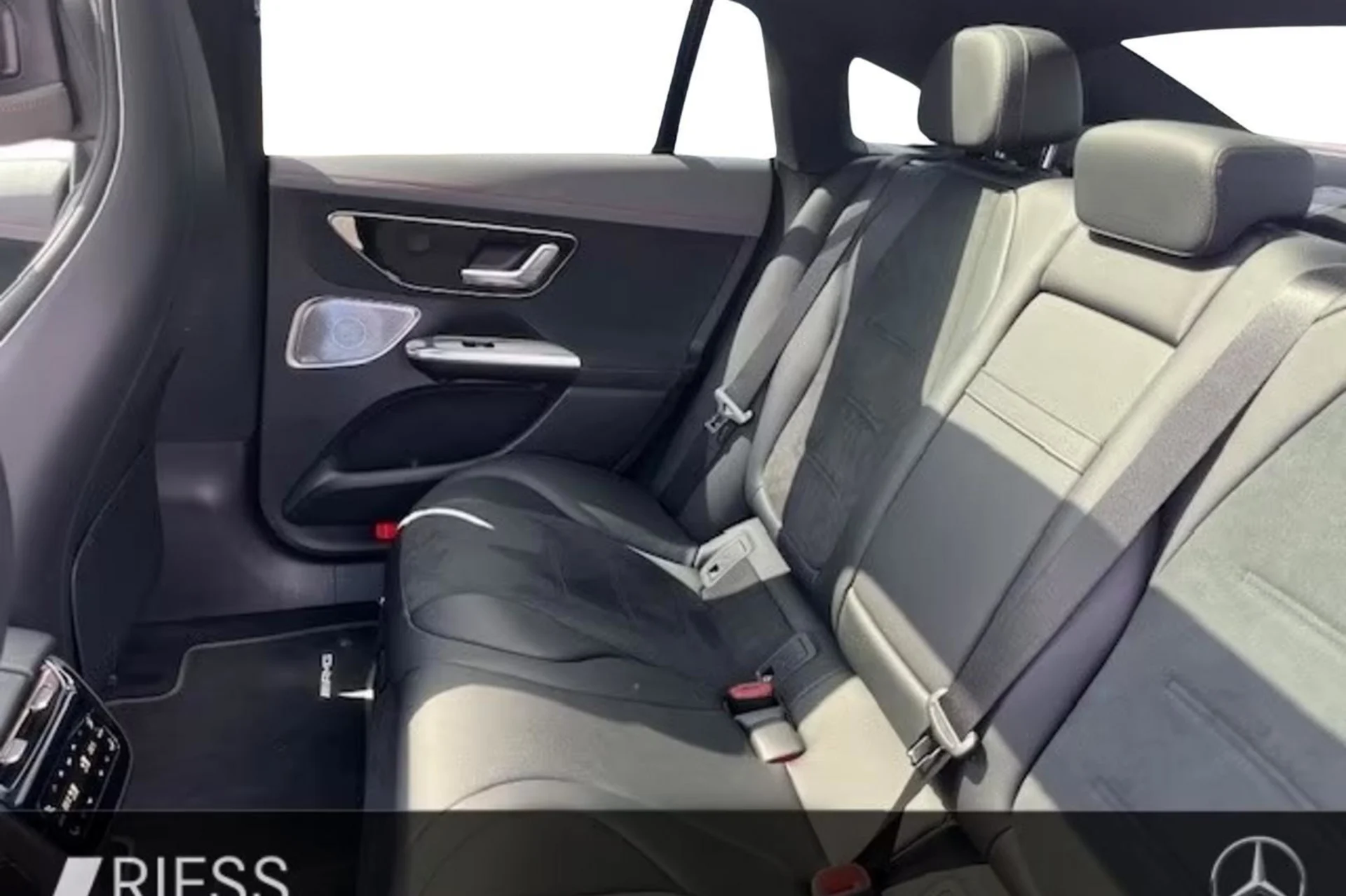 Car Image - mTmVfPuFNqjU8c5jLMN47