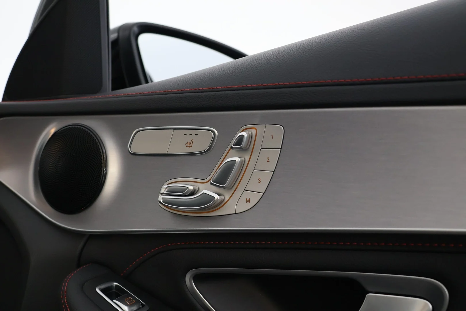 Car Image - 6bVdCsnUCrkZe1qKnR0V1h