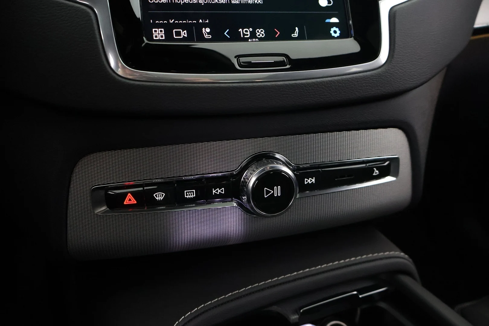 Car Image - 1lTbtKyqarjFUvkOu8oQu0