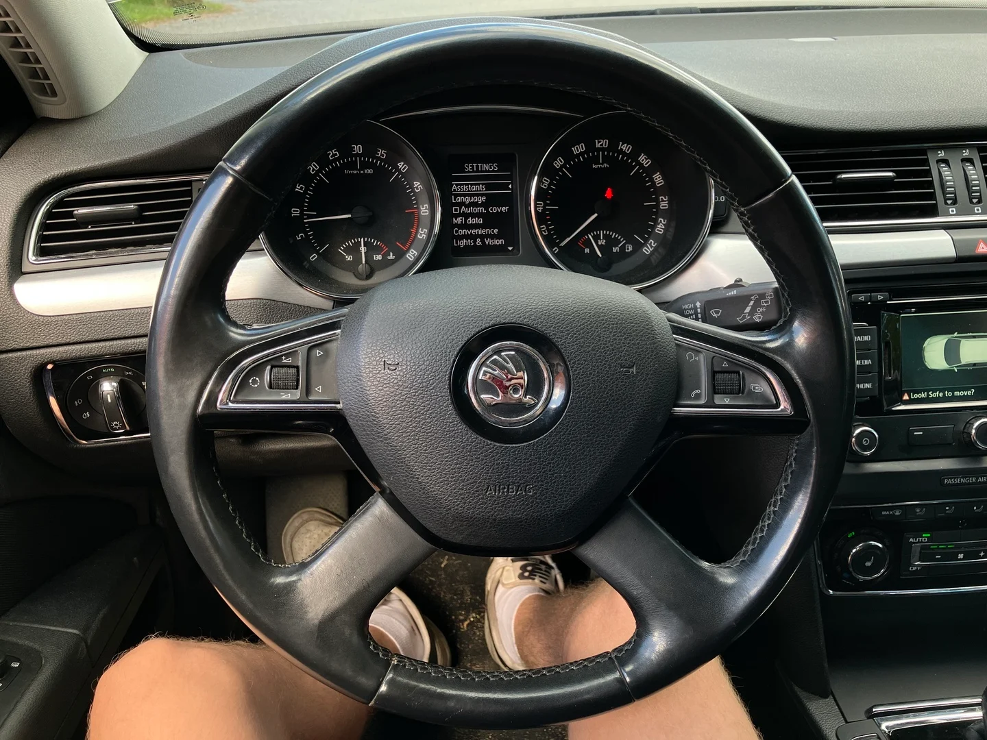 Car Image - 15cF98CdHdIA0FFxiVBtcY