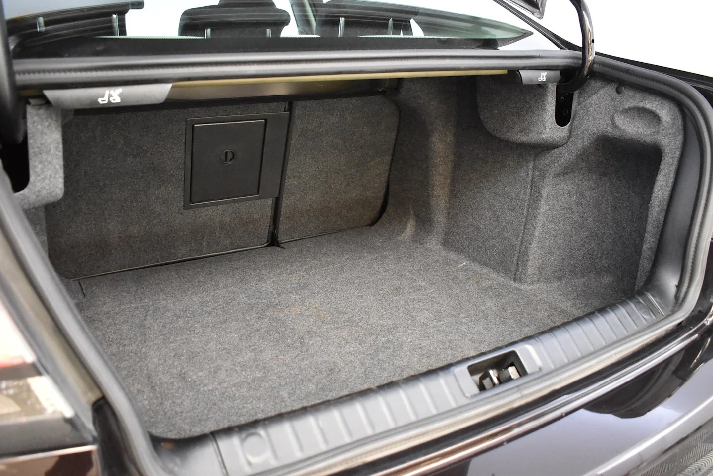Car Image - 2YzYys6ZiKKuVA1iS8CgLX