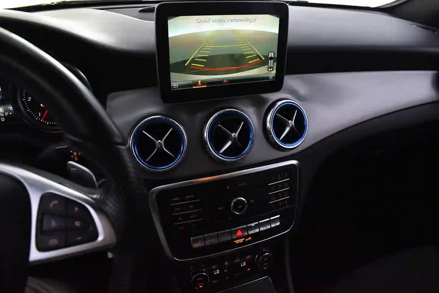 Car Image - 5519LIvKoRxemT8ng49VFc