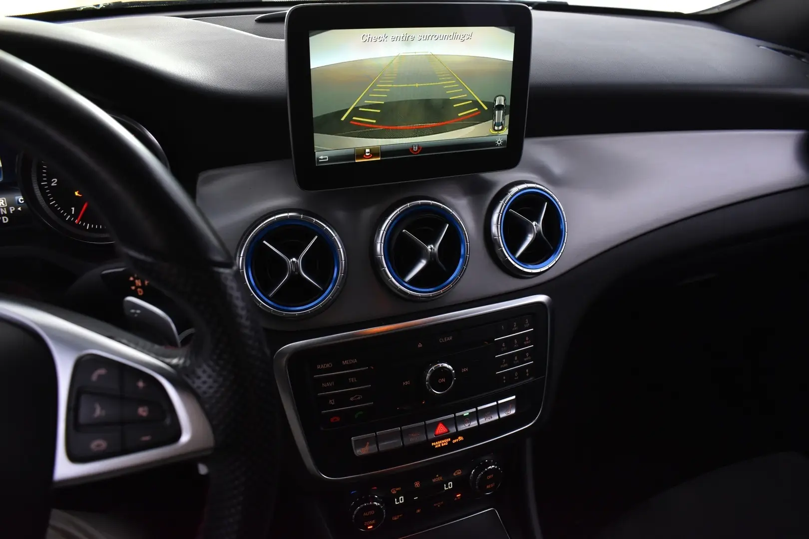 Car Image - 5519LIvKoRxemT8ng49VFc