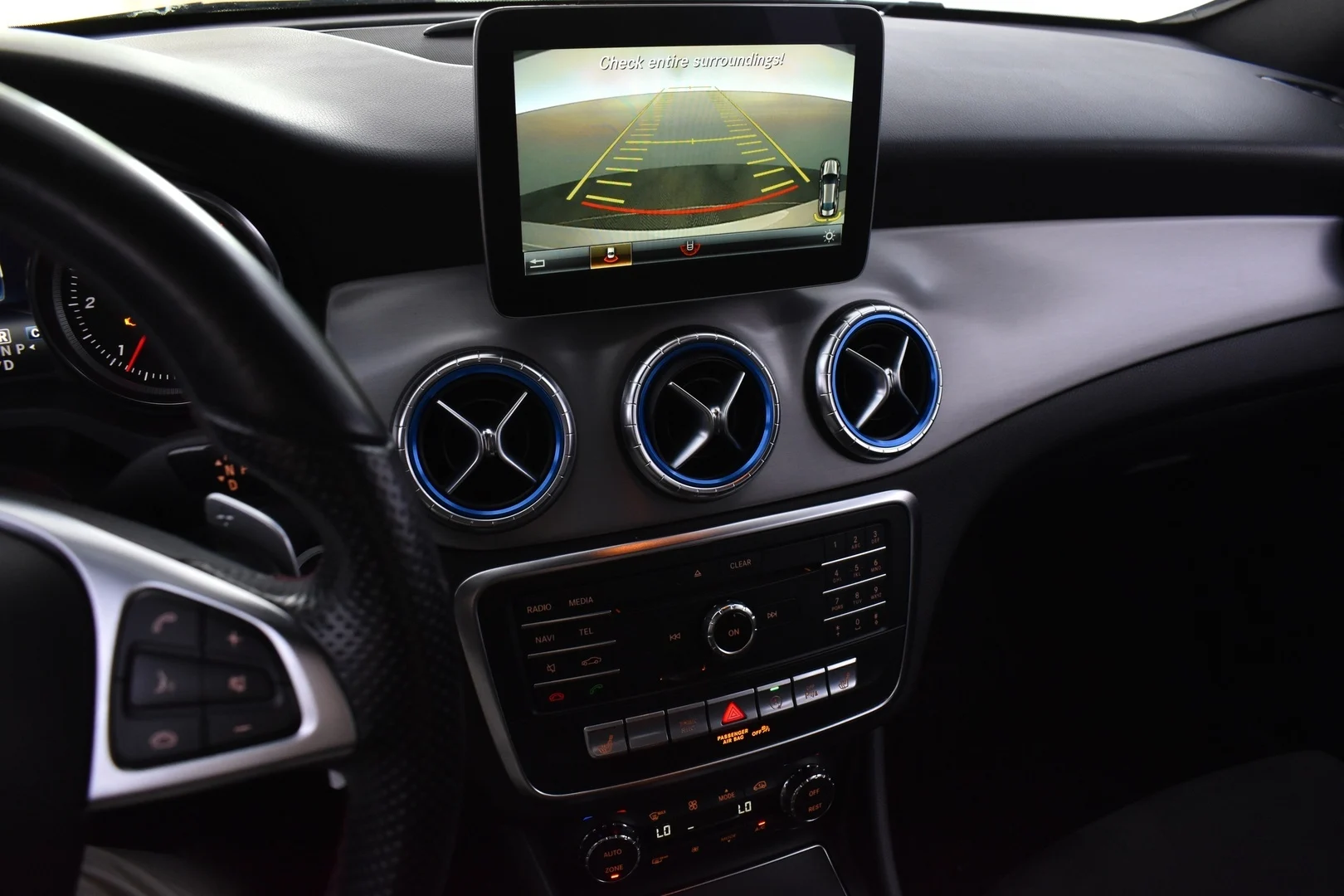 Car Image - 5519LIvKoRxemT8ng49VFc