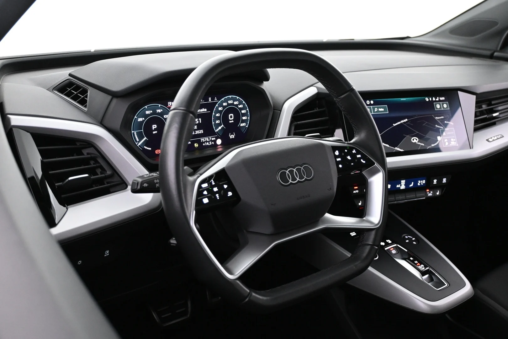 Car Image - 2Nv4tag3q4FU0wTNEM4YZb