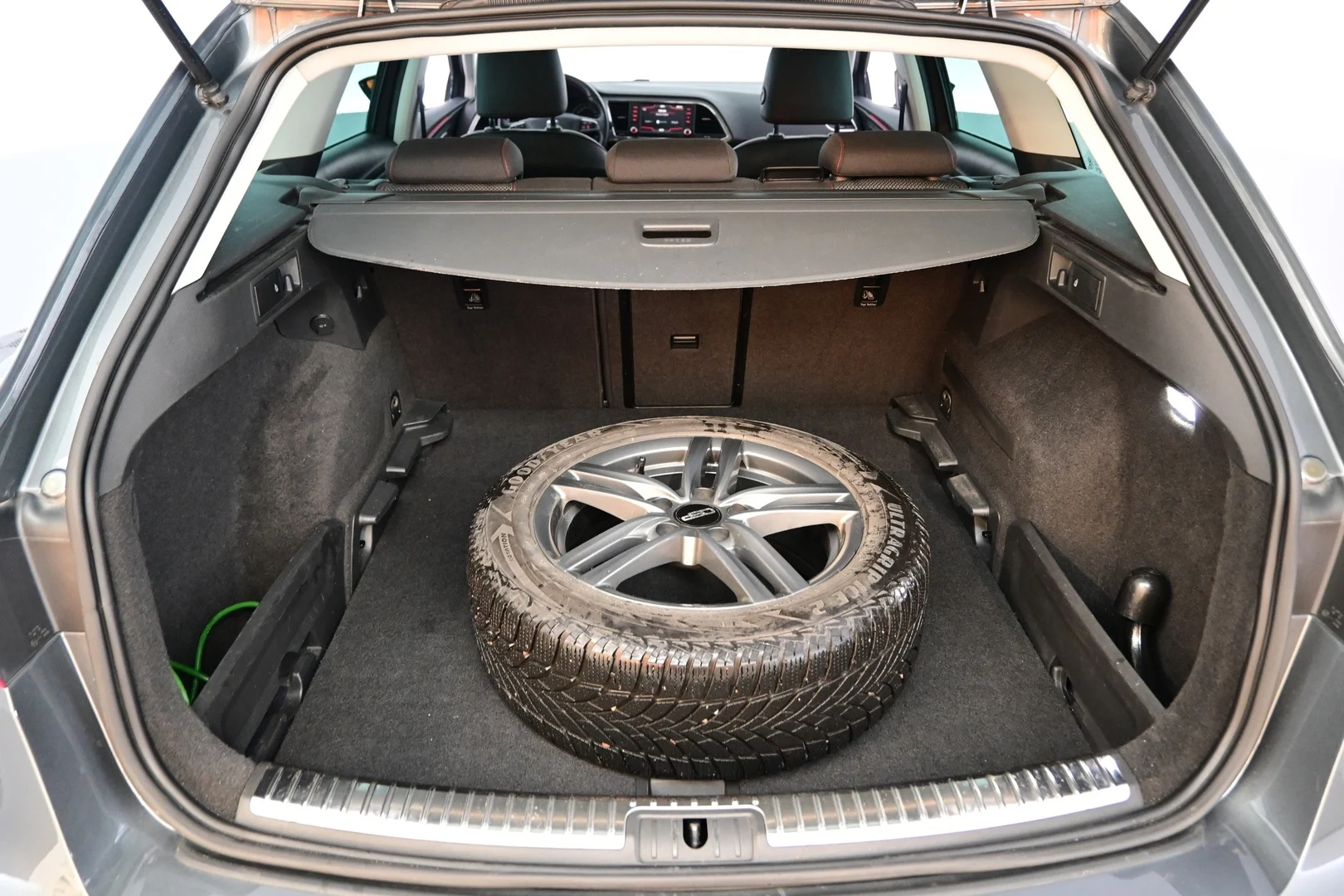 Car Image - 6u0A1eaSBK7MKLzuHh4JZR