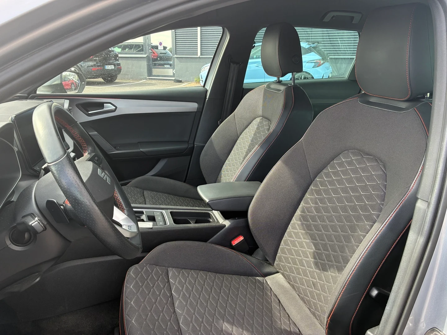 Car Image - 1KhACUeF882YqymJy33kEF