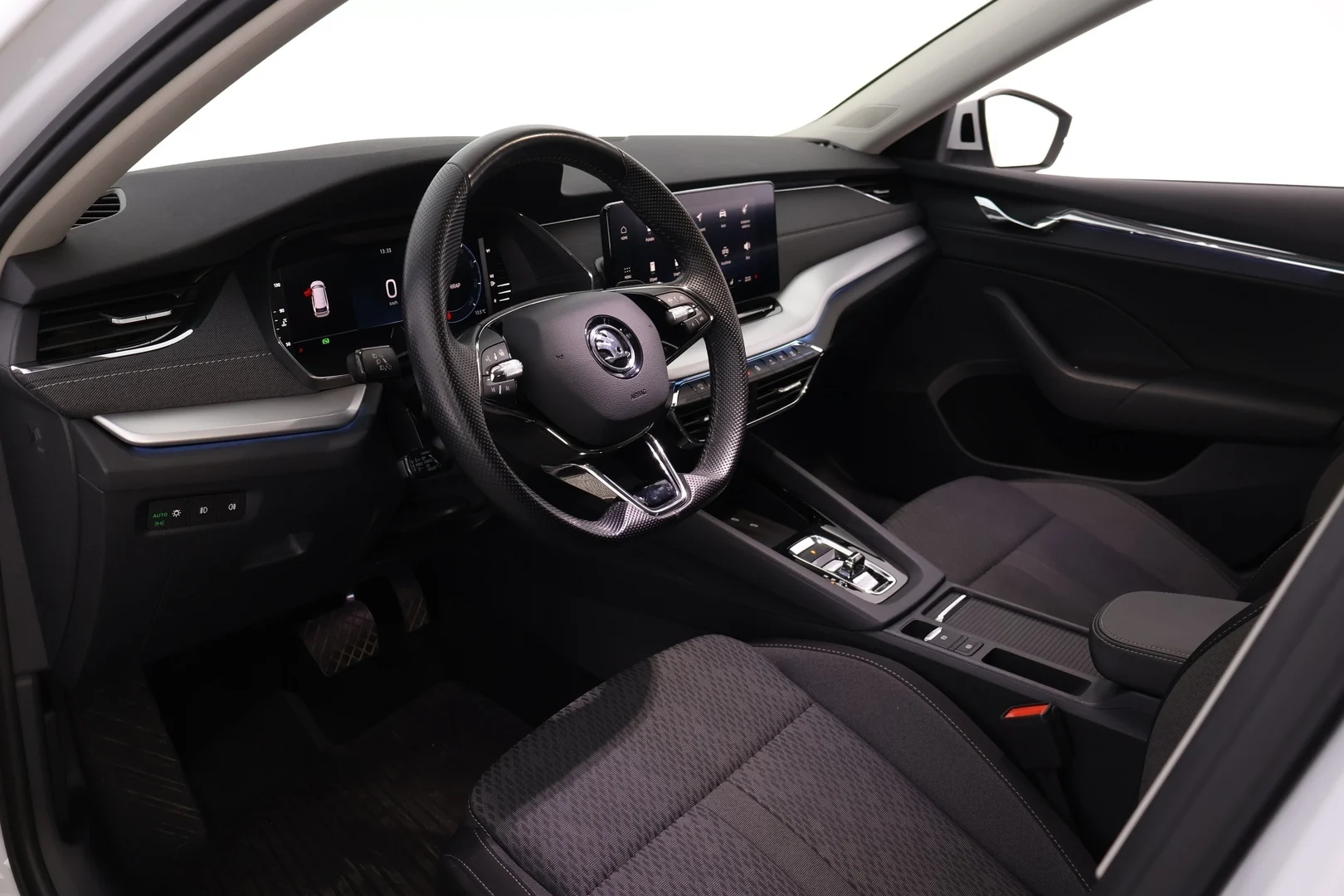 Car Image - 6XCZse3gIIK2GszZ4WJAph