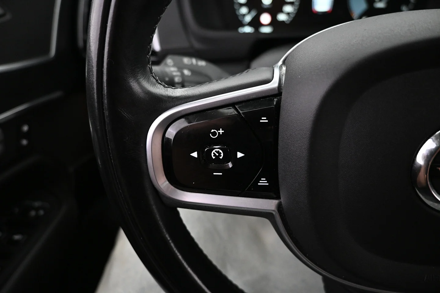 Car Image - 41Inm4ojLLscQVaudBaMmk