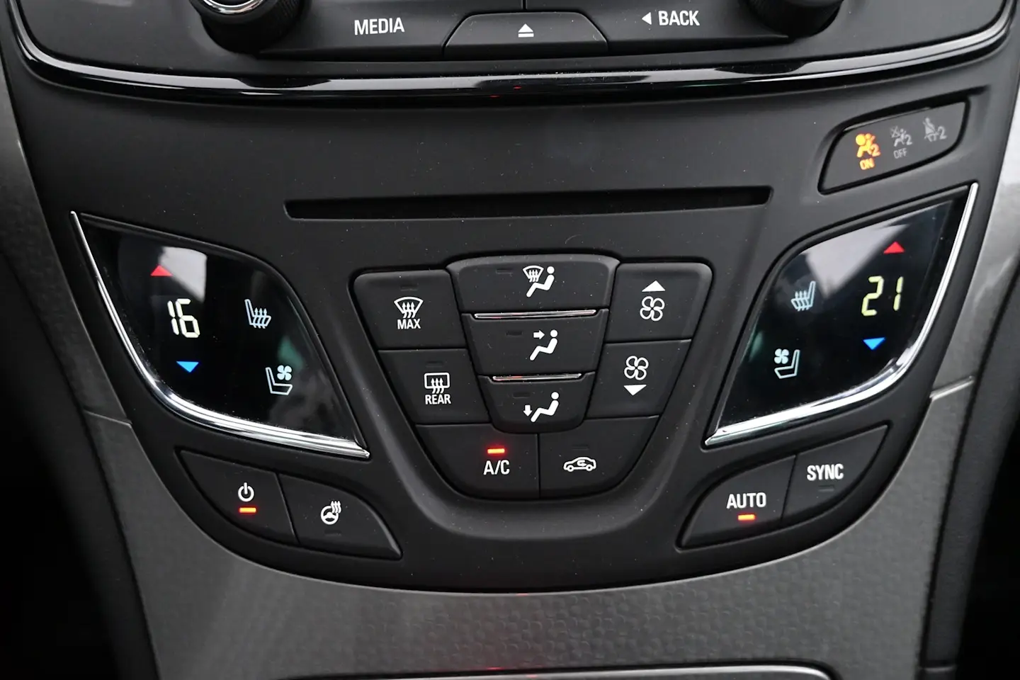 Car Image - 4ALkoja8glhu7g2XQLZCN9