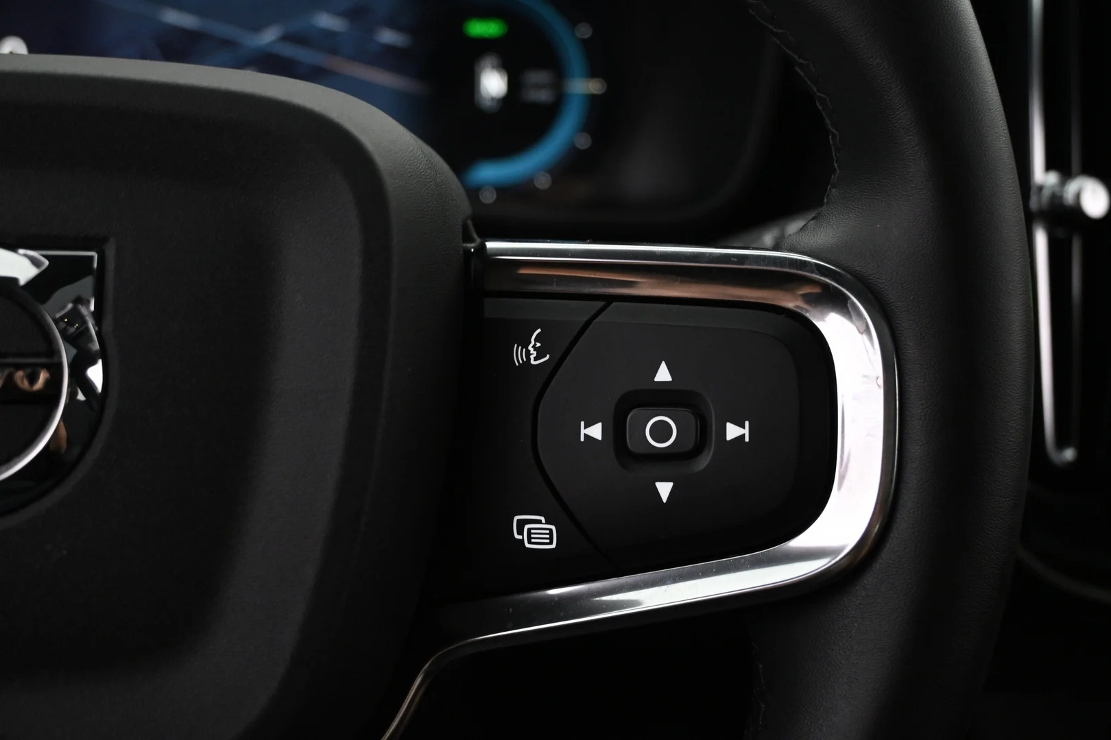 Car Image - 3oMCdGwuwGrcQQai2Fu2Kv