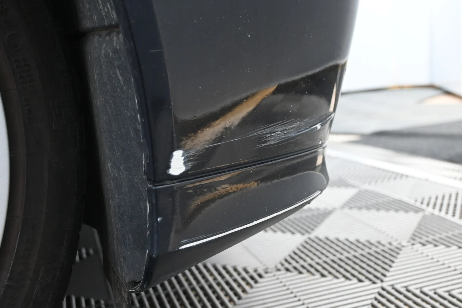 Car Image - 6t9wU8VhHvX8XAzQ8oSyHj
