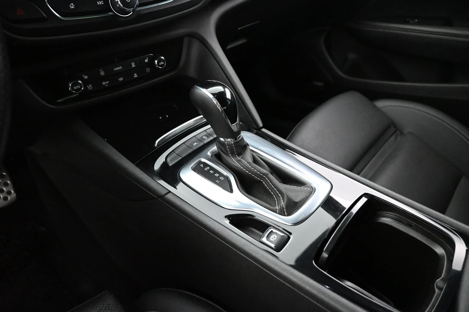 Car Image - 6dk0MuAzFNFlMV9CZBypjh