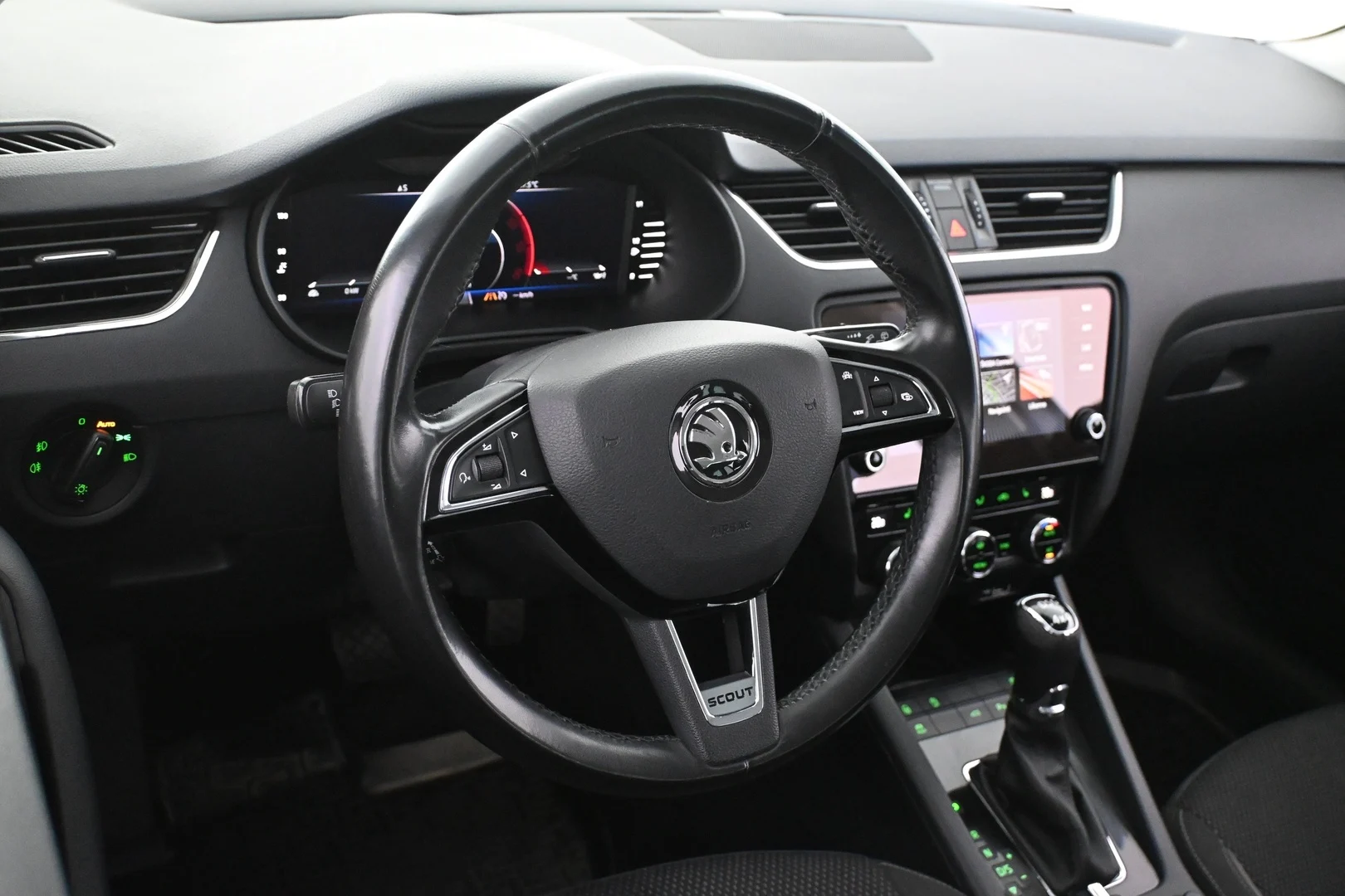 Car Image - 2Zh4gGpEGJQXHBYtBJx1pq