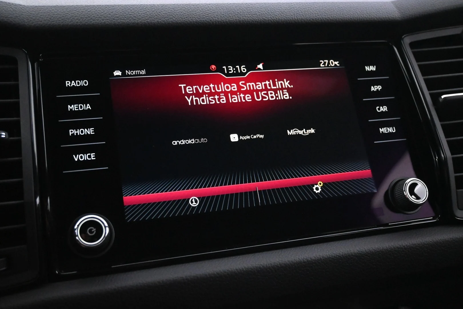 Car Image - 4kWf4DLbzT6Cdh8F7LGxhS