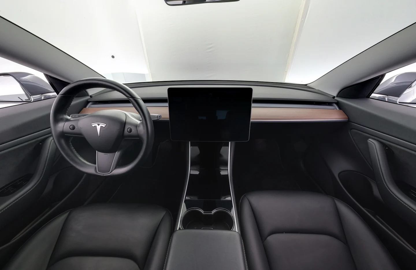 Car Image - 5IYMwvPyF6wq56EtR7H0G1