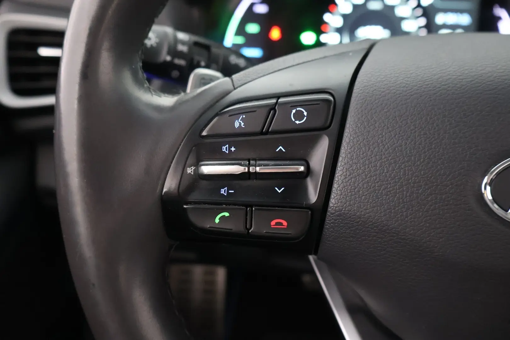 Car Image - 3IzQ7RHg92QzaD4eM3PXHz