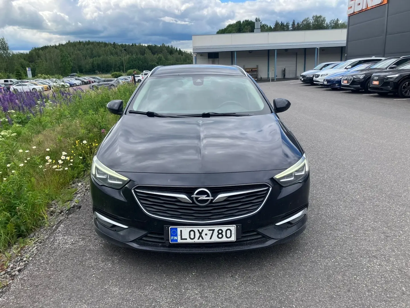 Car Image - 7jG3em0Dm8CXcHsRyp4amz