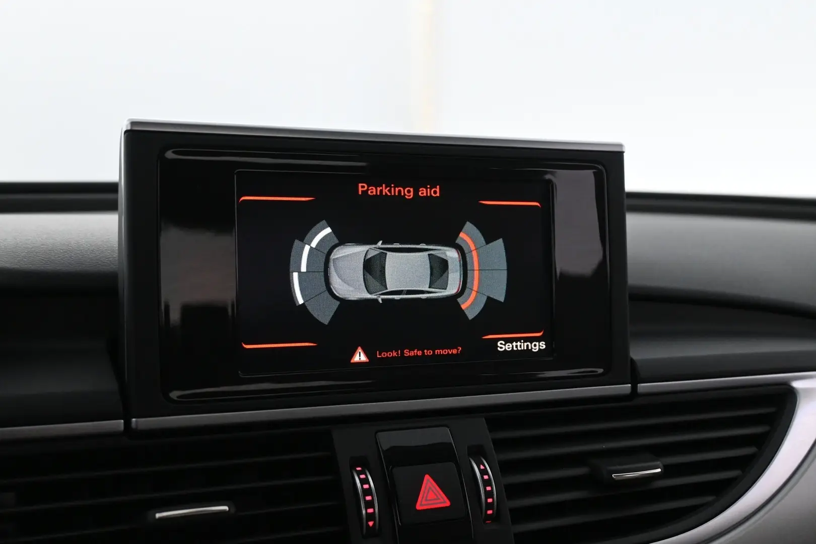 Car Image - 6V11CDQ2tbCqj8EPqGBcCs