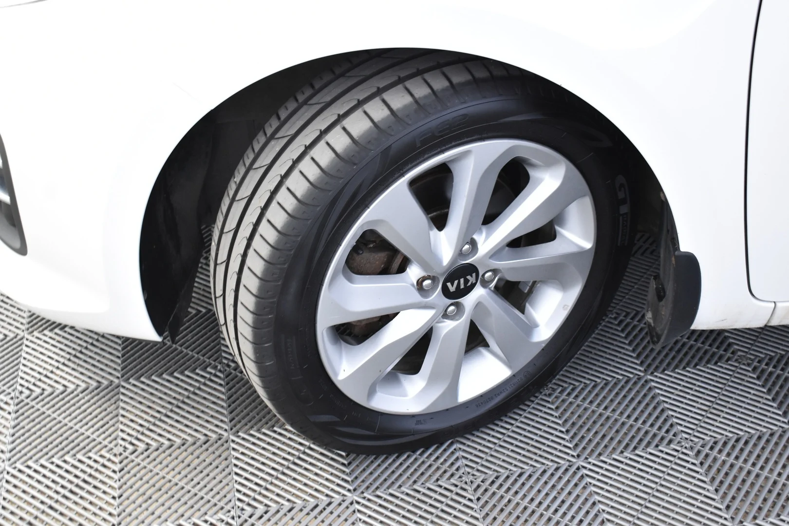 Car Image - 3ttKhT37VJZKimTOa5bRNz