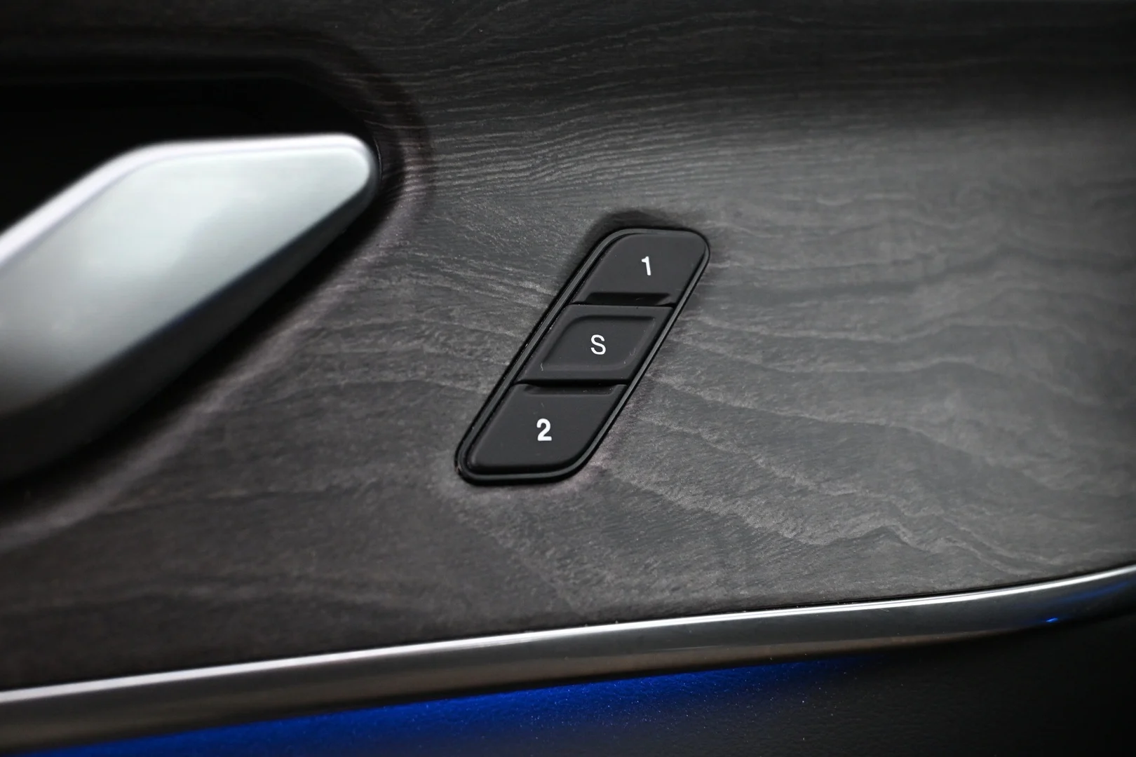 Car Image - 1vEzipZSwWJvSSyKcx51iZ