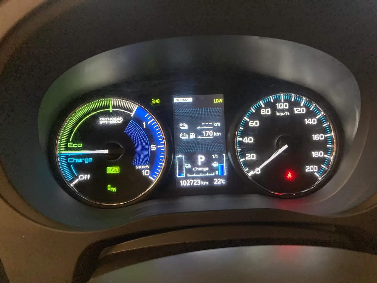 Car Image - 5kRwYWoE3Js8EHpB95lT9C