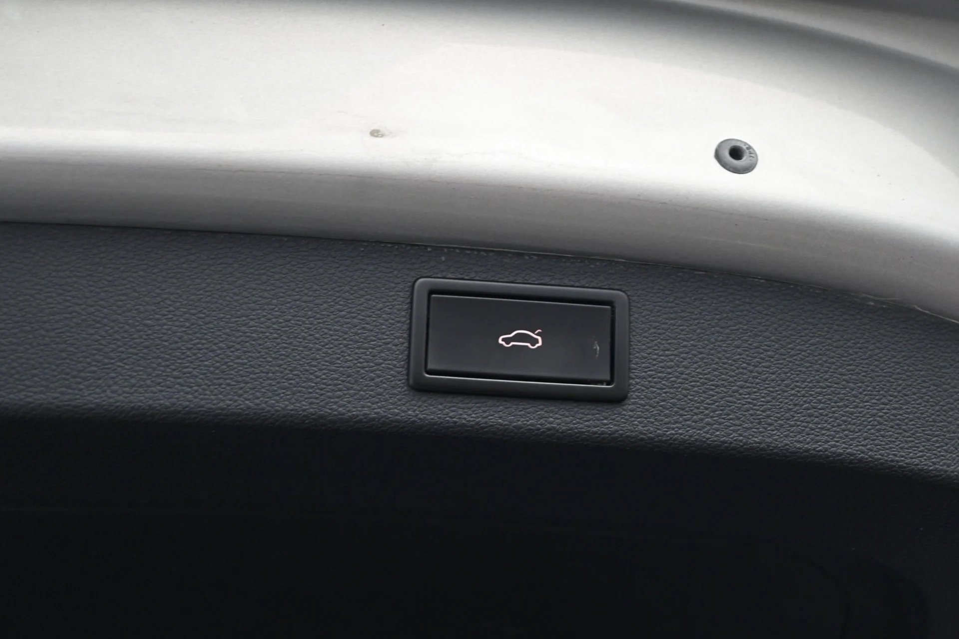 Car Image - 3SoY7u4VcKUvuY8ORQyNC6