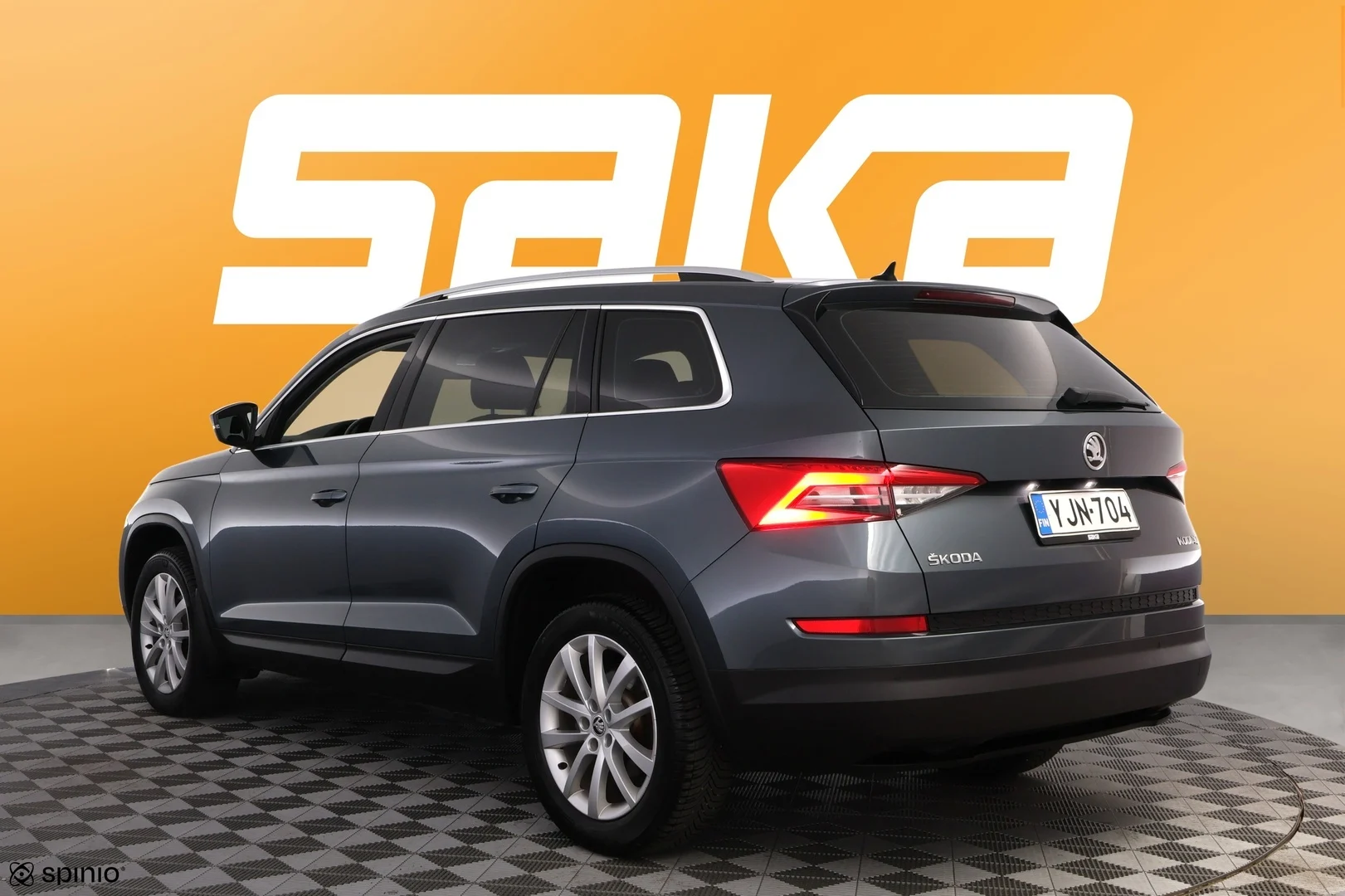 Car Image - 1LNWExdKiV3LTYqpGiTpAT