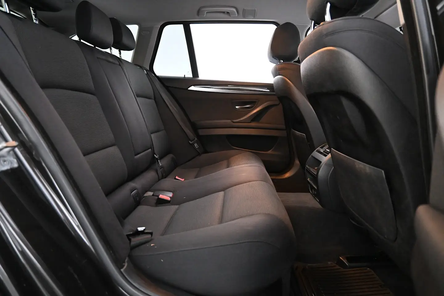 Car Image - 1u9MWJVRfTEb78Ipej3wOb