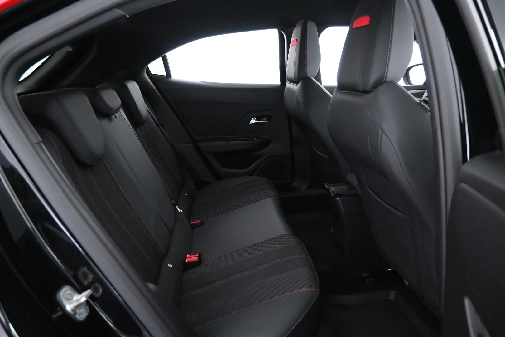 Car Image - 5YwwjrCzMmh9z3y3tuwRZ