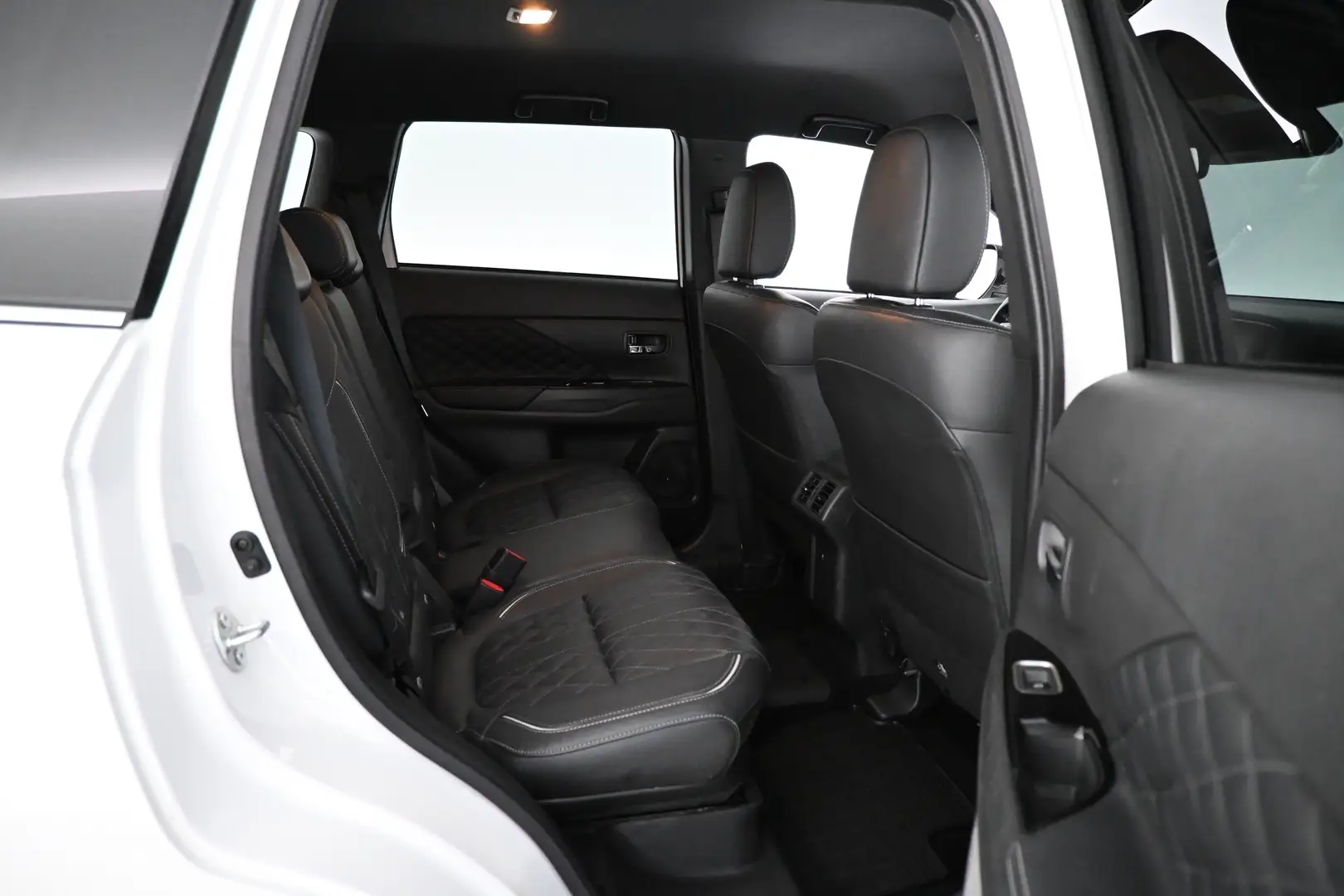 Car Image - 1CsZlqOvwjcoTWQgrQXOaO