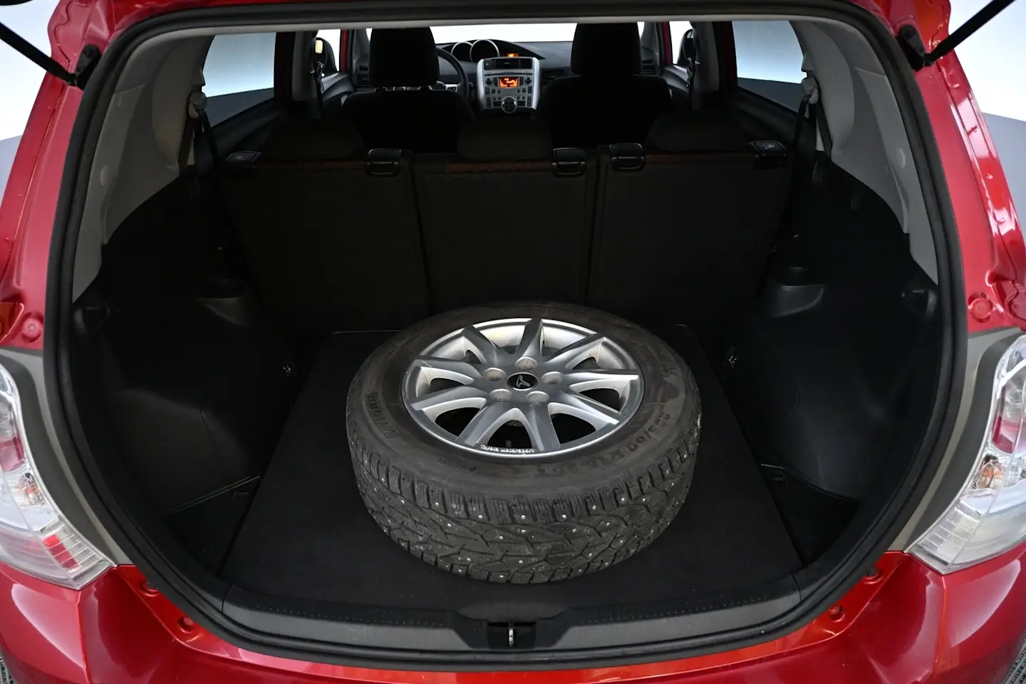 Car Image - 3mRDYuq0WXfU3jc5bNM2eK