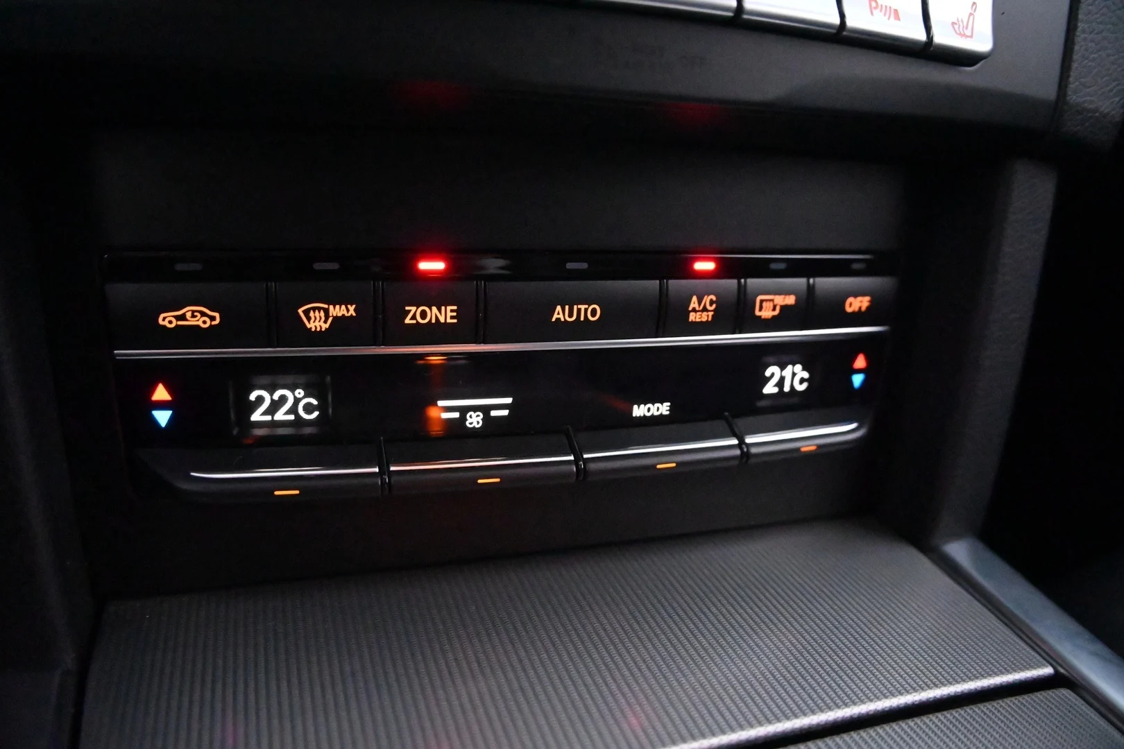 Car Image - 4bqGaFo0D0dkWJmkuf8bTT