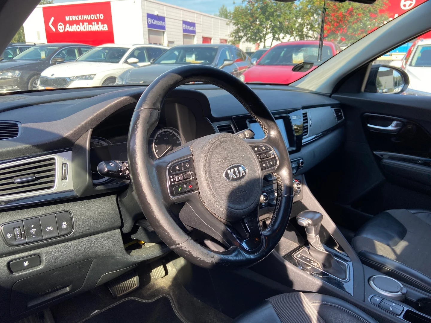 Car Image - 2vj0aaq3OgHHpFcUbcchdE