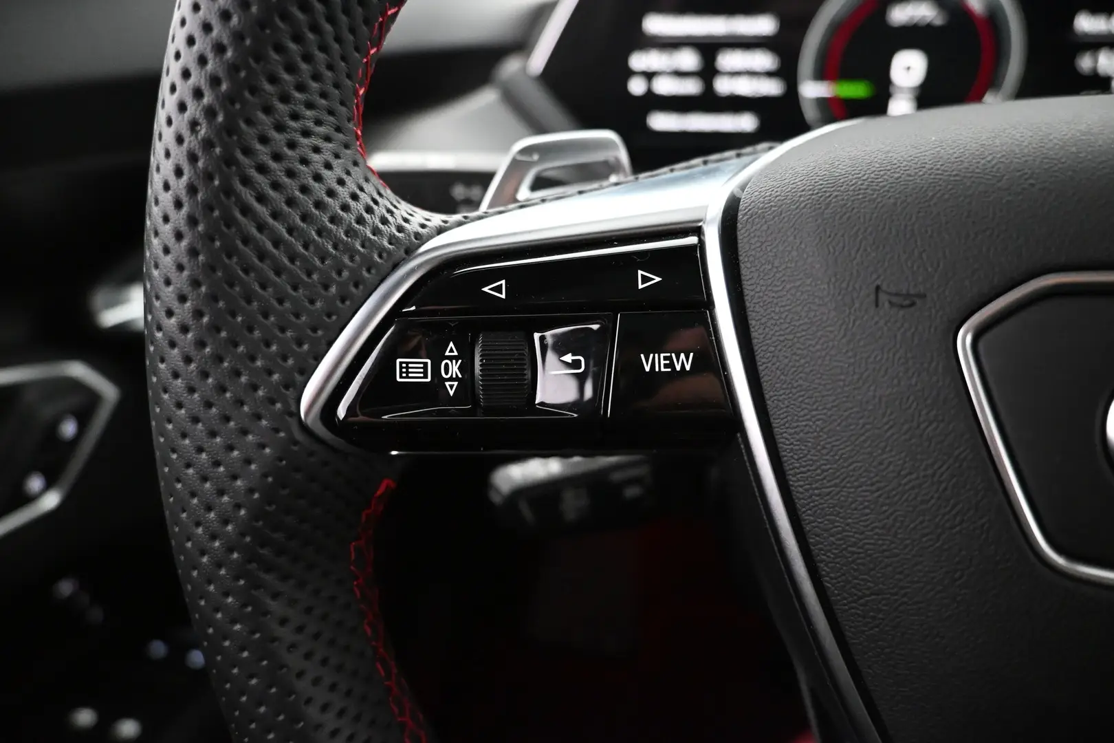 Car Image - 3lFU9XgN3VsanjiuCGeTjp