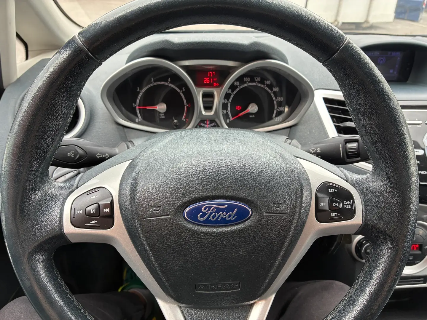 Car Image - 2ma0Vief5ooyEb8wkfjTpb