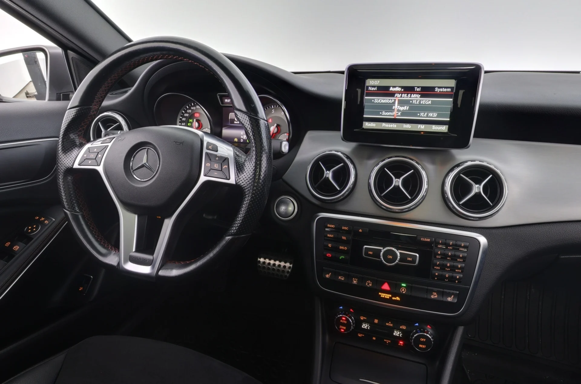 Car Image - 3rt8b3eRRXNYxErFpXqVl