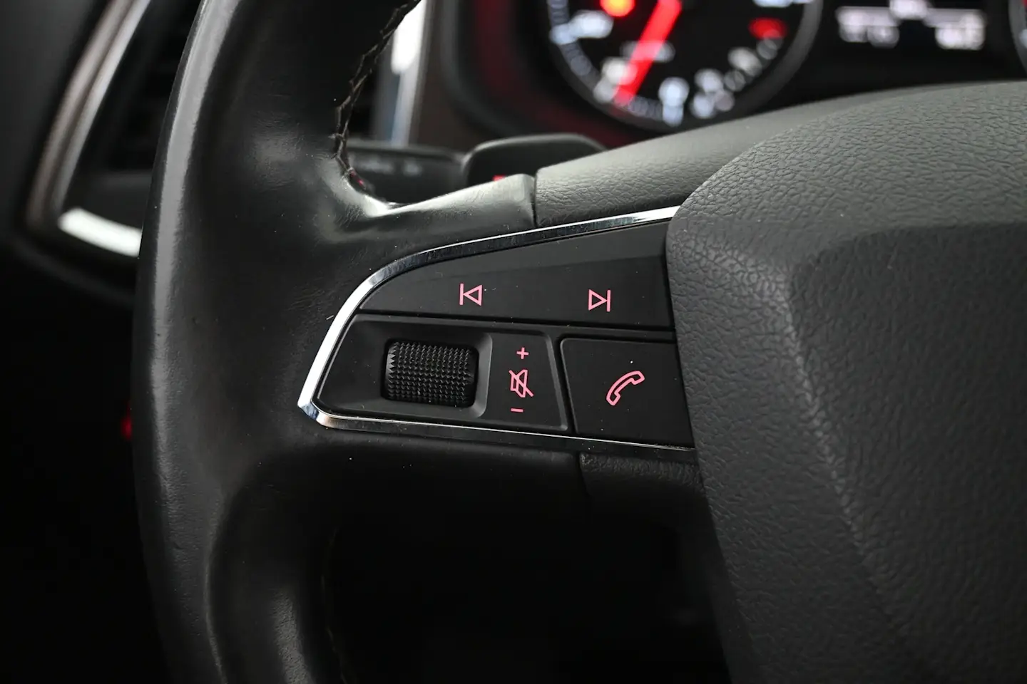 Car Image - 5CA2gRbFarKGlUvuaQ23wO