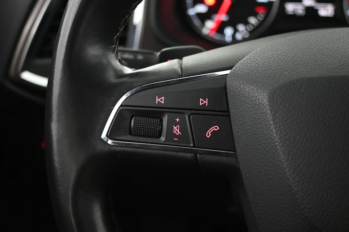 Car Image - 5CA2gRbFarKGlUvuaQ23wO