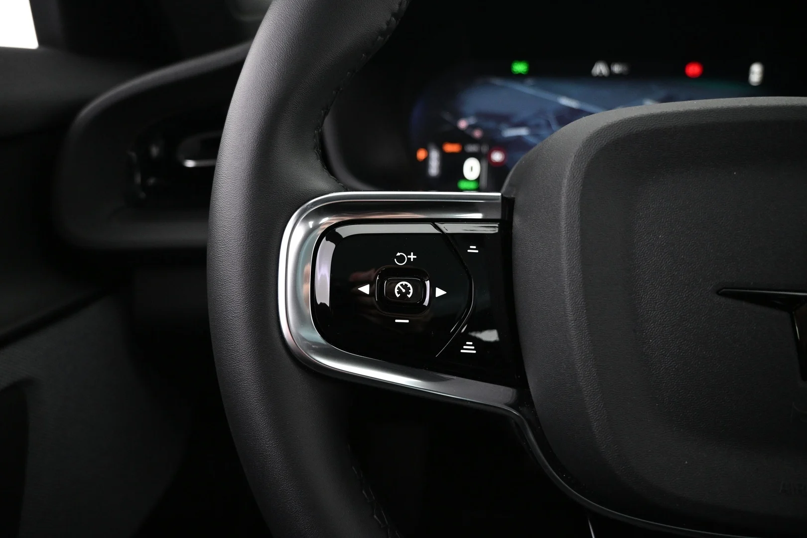 Car Image - 7EgwBAFxVJ9xE2d1CuHF4b