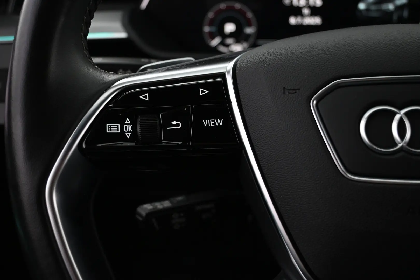 Car Image - 1llnivg00qm6S9LTX5ptcU